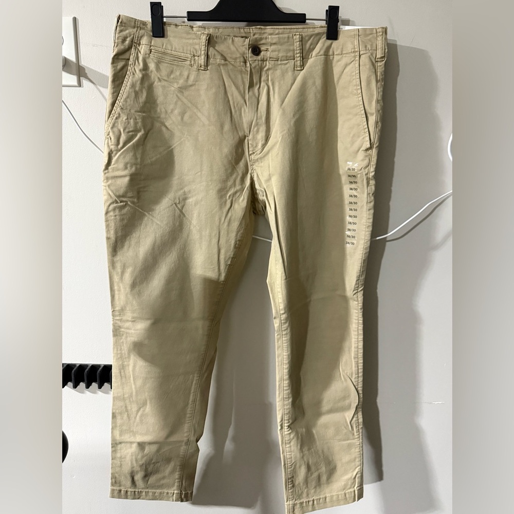 American Eagle Men’s Athletic Skinny Khakis, Sz 38x30 NWT